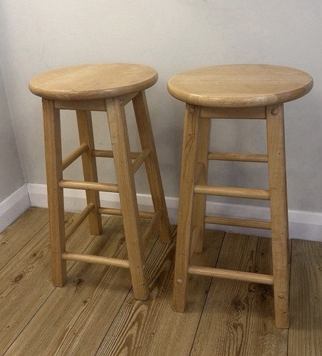 Pair solid wood - of, kitchen